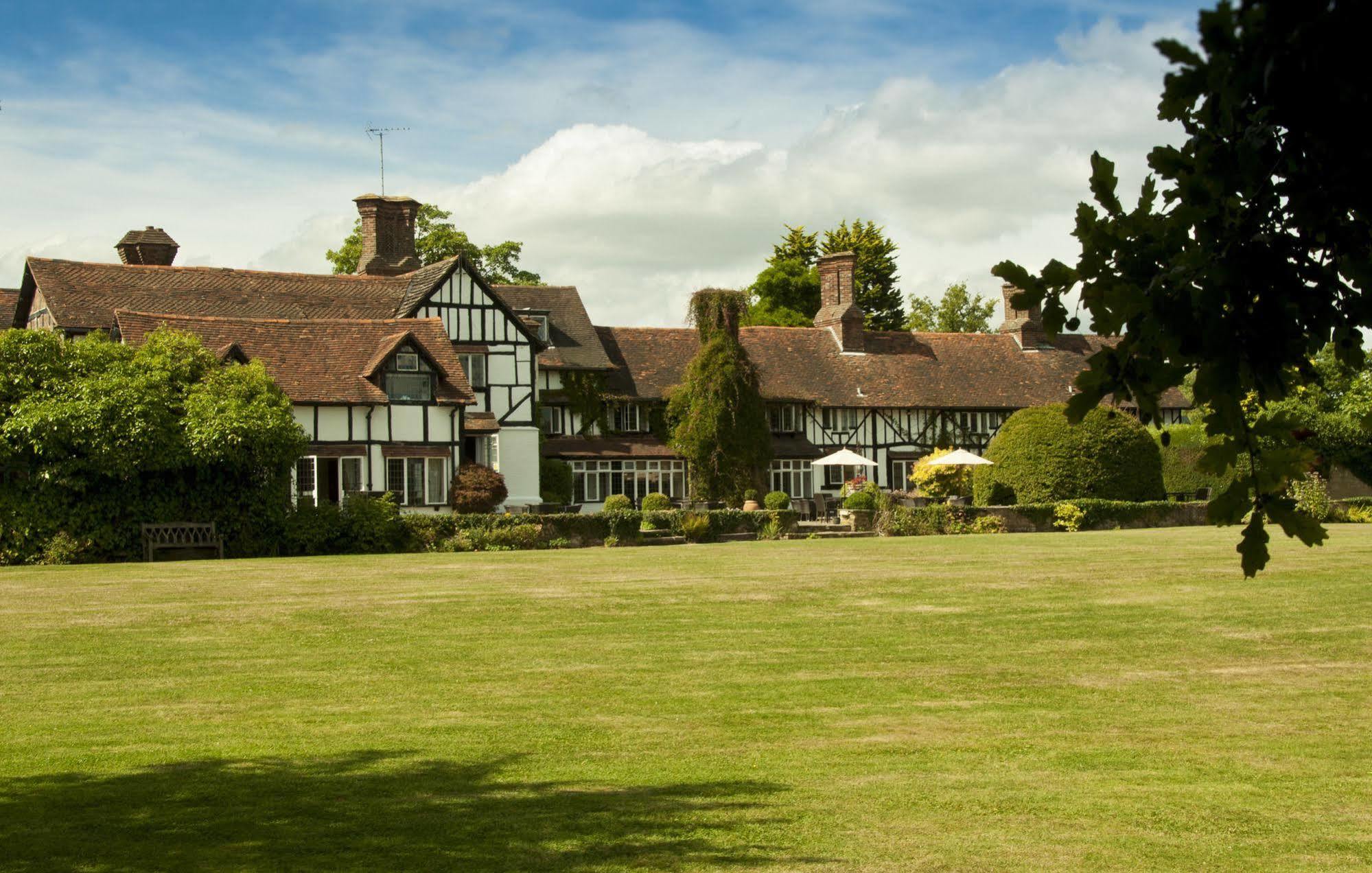 Ghyll Manor Country Hotel Horsham Dış mekan fotoğraf