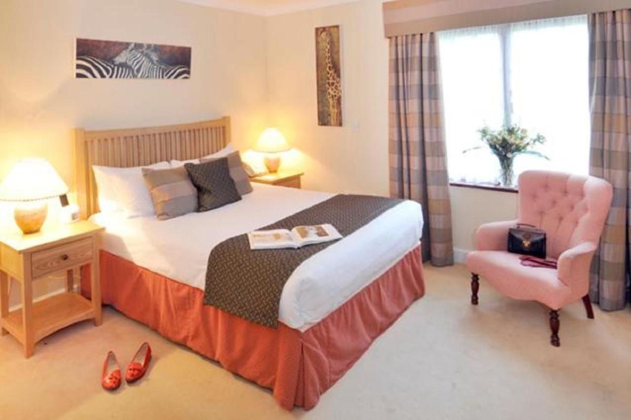 Ghyll Manor Country Hotel Horsham Dış mekan fotoğraf