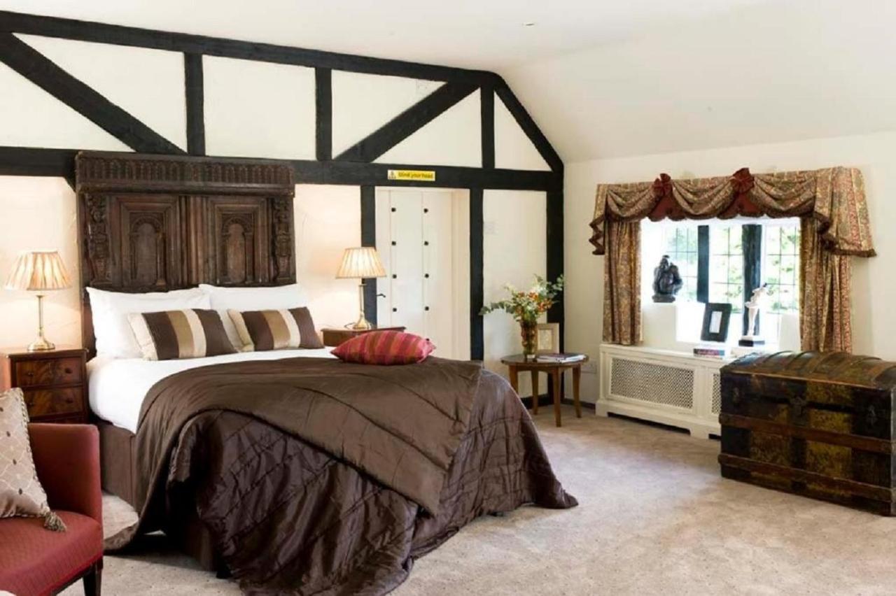 Ghyll Manor Country Hotel Horsham Dış mekan fotoğraf