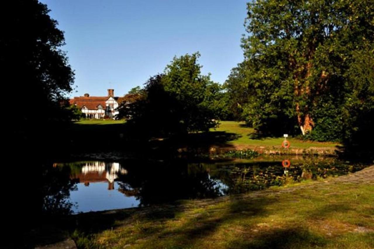 Ghyll Manor Country Hotel Horsham Dış mekan fotoğraf