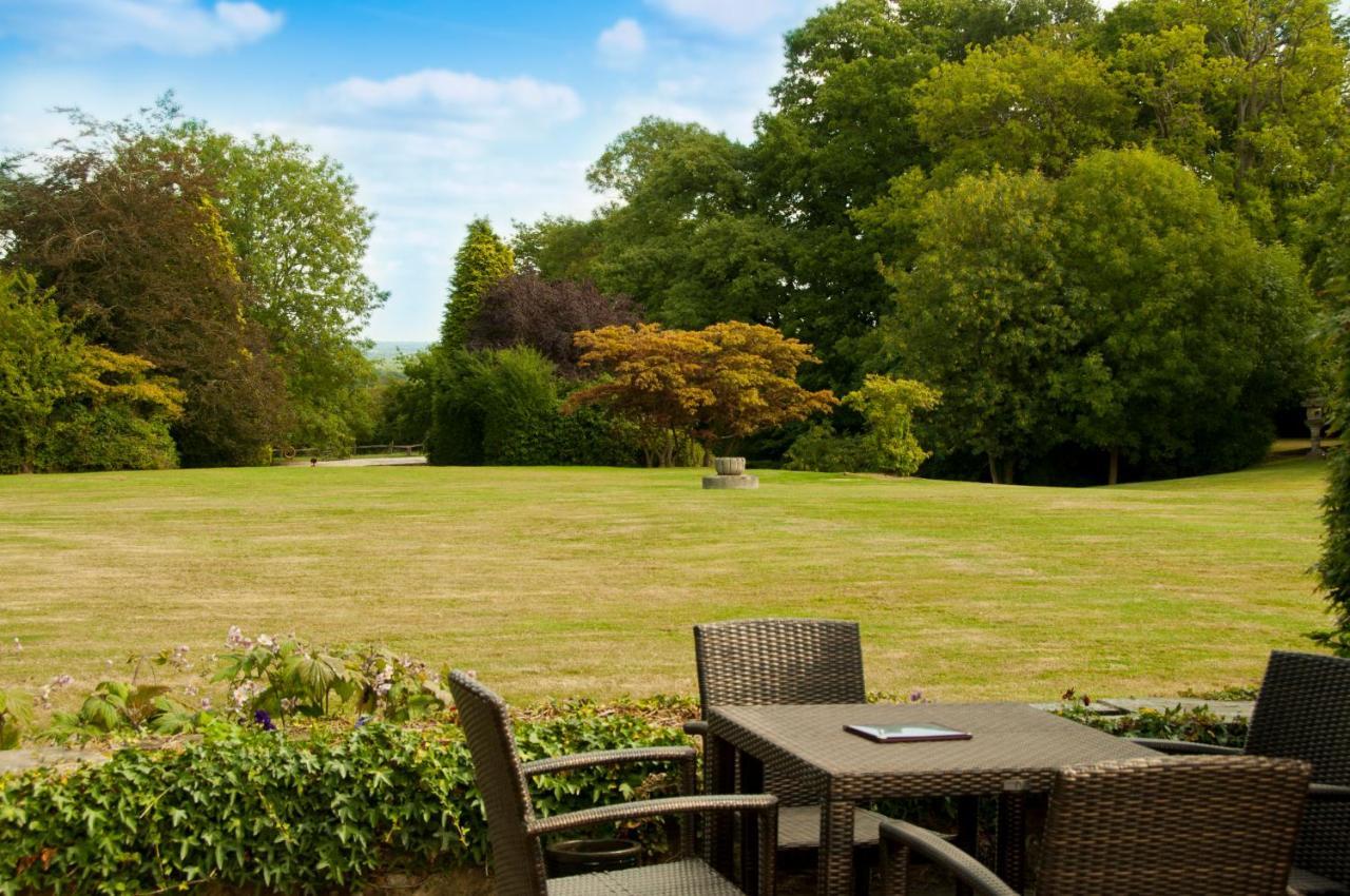 Ghyll Manor Country Hotel Horsham Dış mekan fotoğraf