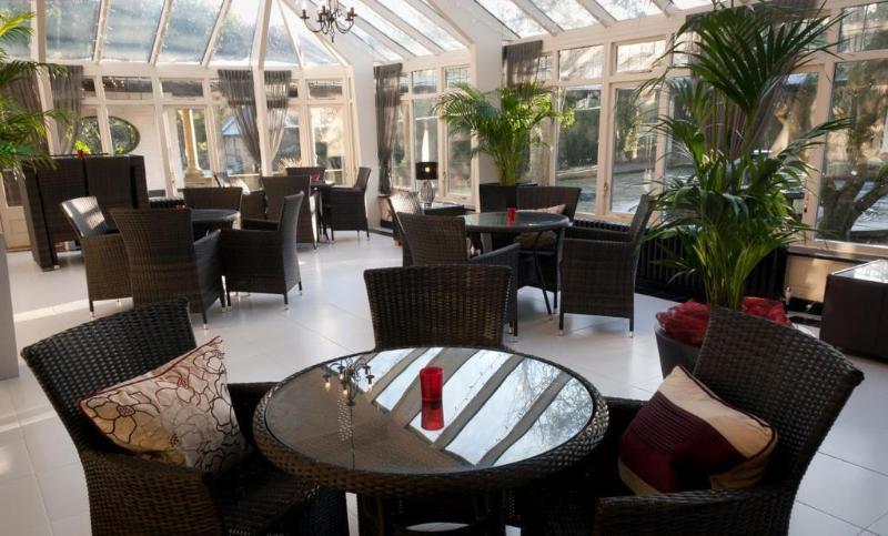 Ghyll Manor Country Hotel Horsham Dış mekan fotoğraf